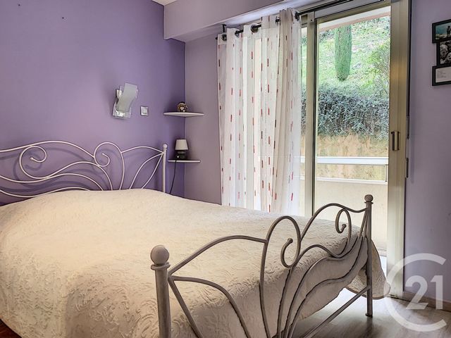 Afficher la photo en grand Appartement F2 à vendre - 2 pièces - 37.51 m2 - GRASSE - 06 - PROVENCE-ALPES-COTE-D-AZUR - Century 21 Moulin De Brun