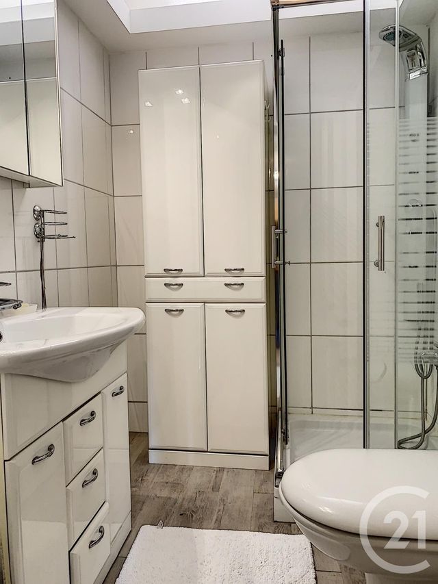 Afficher la photo en grand Appartement F2 à vendre - 2 pièces - 37.51 m2 - GRASSE - 06 - PROVENCE-ALPES-COTE-D-AZUR - Century 21 Moulin De Brun