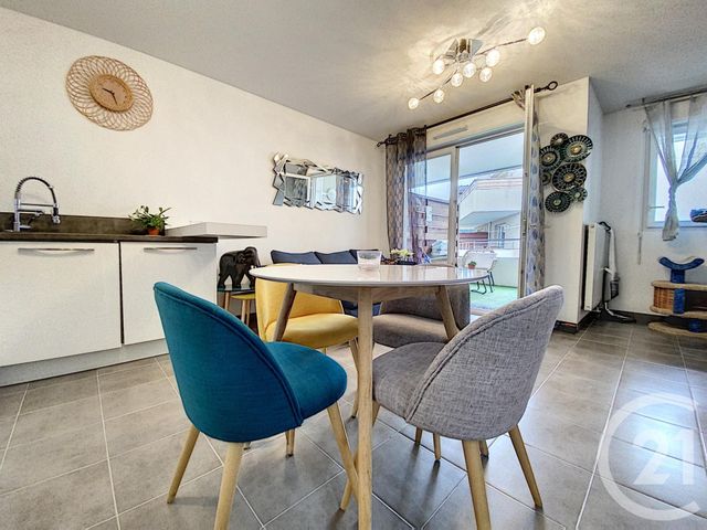 Afficher la photo en grand Appartement F2 à vendre - 2 pièces - 44.93 m2 - AURIBEAU SUR SIAGNE - 06 - PROVENCE-ALPES-COTE-D-AZUR - Century 21 Moulin De Brun