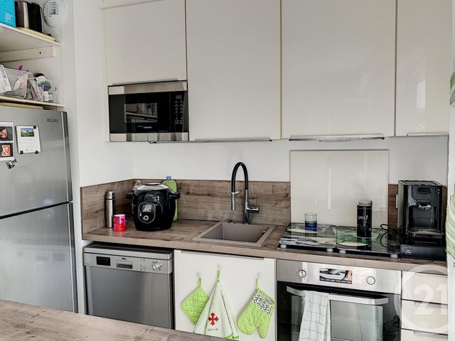 Appartement F3 à vendre - 3 pièces - 55.85 m2 - GRASSE - 06 - PROVENCE-ALPES-COTE-D-AZUR - Century 21 Moulin De Brun Appartement F3 à vendre - 3 pièces - 55.85 m2 - GRASSE - 06 - PROVENCE-ALPES-COTE-D-AZUR - Century 21 Moulin De Brun