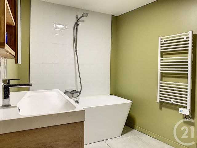 Afficher la photo en grand Appartement F4 à vendre - 4 pièces - 90.75 m2 - GRASSE - 06 - PROVENCE-ALPES-COTE-D-AZUR - Century 21 Moulin De Brun