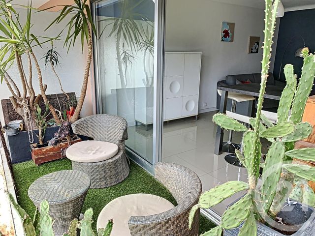 Appartement F3 à vendre - 3 pièces - 63.0 m2 - GRASSE - 06 - PROVENCE-ALPES-COTE-D-AZUR - Century 21 Moulin De Brun Appartement F3 à vendre - 3 pièces - 63.0 m2 - GRASSE - 06 - PROVENCE-ALPES-COTE-D-AZUR - Century 21 Moulin De Brun