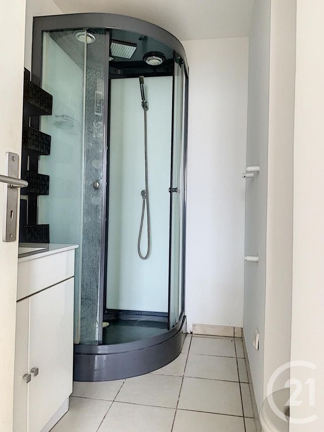 Afficher la photo en grand Appartement F2 à louer - 2 pièces - 26.7 m2 - GRASSE - 06 - PROVENCE-ALPES-COTE-D-AZUR - Century 21 Moulin De Brun