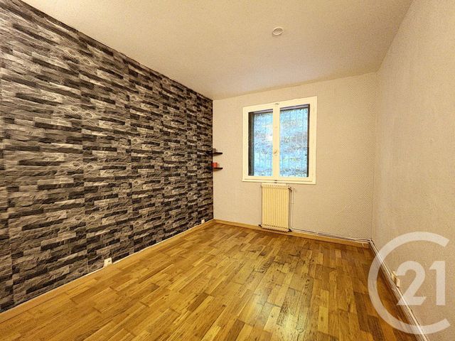 Appartement F4 à vendre - 4 pièces - 68.18 m2 - GRASSE - 06 - PROVENCE-ALPES-COTE-D-AZUR - Century 21 Moulin De Brun Appartement F4 à vendre - 4 pièces - 68.18 m2 - GRASSE - 06 - PROVENCE-ALPES-COTE-D-AZUR - Century 21 Moulin De Brun