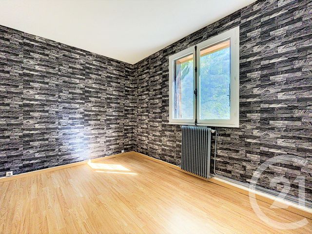 Appartement F4 à vendre - 4 pièces - 68.18 m2 - GRASSE - 06 - PROVENCE-ALPES-COTE-D-AZUR - Century 21 Moulin De Brun Appartement F4 à vendre - 4 pièces - 68.18 m2 - GRASSE - 06 - PROVENCE-ALPES-COTE-D-AZUR - Century 21 Moulin De Brun