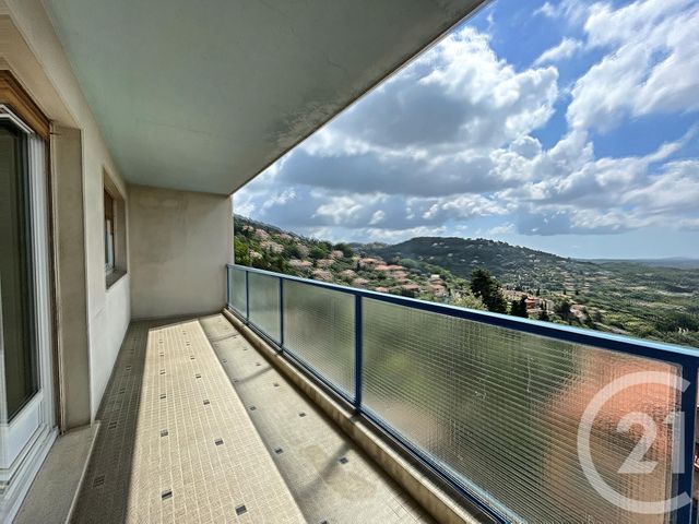 Afficher la photo en grand Appartement F2 à vendre - 2 pièces - 44.31 m2 - GRASSE - 06 - PROVENCE-ALPES-COTE-D-AZUR - Century 21 Moulin De Brun