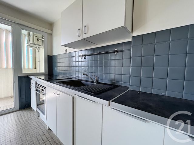 Afficher la photo en grand Appartement F2 à vendre - 2 pièces - 44.31 m2 - GRASSE - 06 - PROVENCE-ALPES-COTE-D-AZUR - Century 21 Moulin De Brun