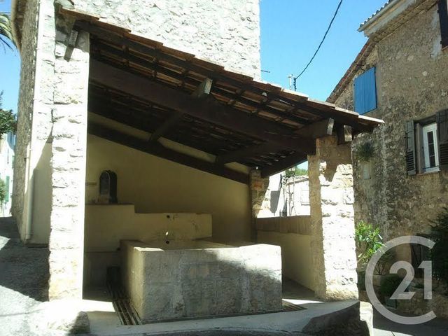Afficher la photo en grand Studio à louer - 1 pièce - 20.0 m2 - GRASSE - 06 - PROVENCE-ALPES-COTE-D-AZUR - Century 21 Moulin De Brun