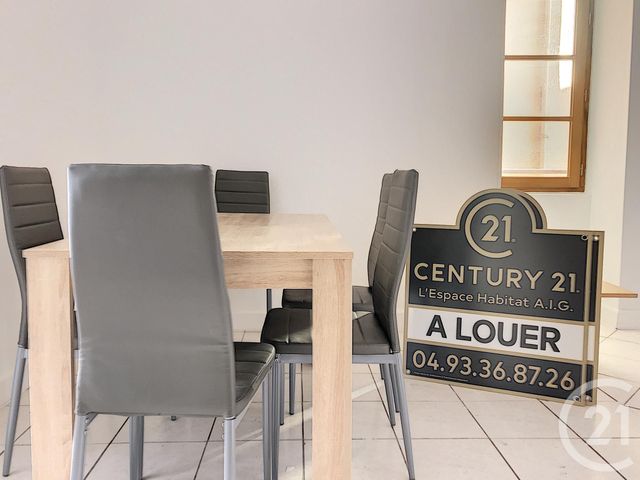 Afficher la photo en grand Appartement à louer - 3 pièces - 41.82 m2 - GRASSE - 06 - PROVENCE-ALPES-COTE-D-AZUR - Century 21 Moulin De Brun