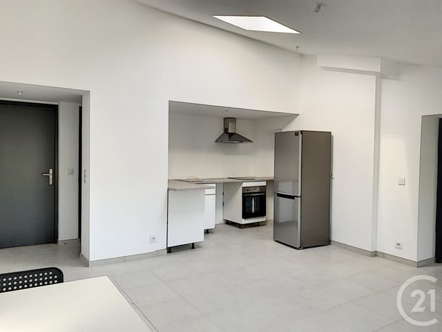 Afficher la photo en grand Appartement F2 à louer - 2 pièces - 49.6 m2 - GRASSE - 06 - PROVENCE-ALPES-COTE-D-AZUR - Century 21 Moulin De Brun