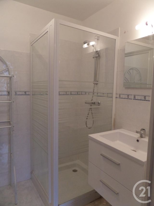Afficher la photo en grand Appartement F2 à louer - 2 pièces - 41.23 m2 - CABRIS - 06 - PROVENCE-ALPES-COTE-D-AZUR - Century 21 Moulin De Brun