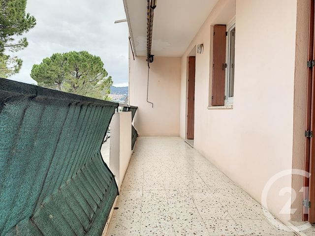 Afficher la photo en grand Appartement F4 à louer - 4 pièces - 78.42 m2 - GRASSE - 06 - PROVENCE-ALPES-COTE-D-AZUR - Century 21 Moulin De Brun