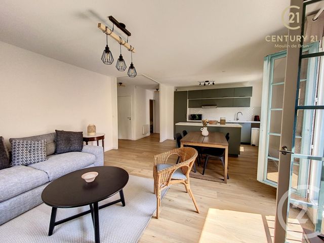Appartement F4 à louer - 4 pièces - 80.39 m2 - GRASSE - 06 - PROVENCE-ALPES-COTE-D-AZUR - Century 21 Moulin De Brun