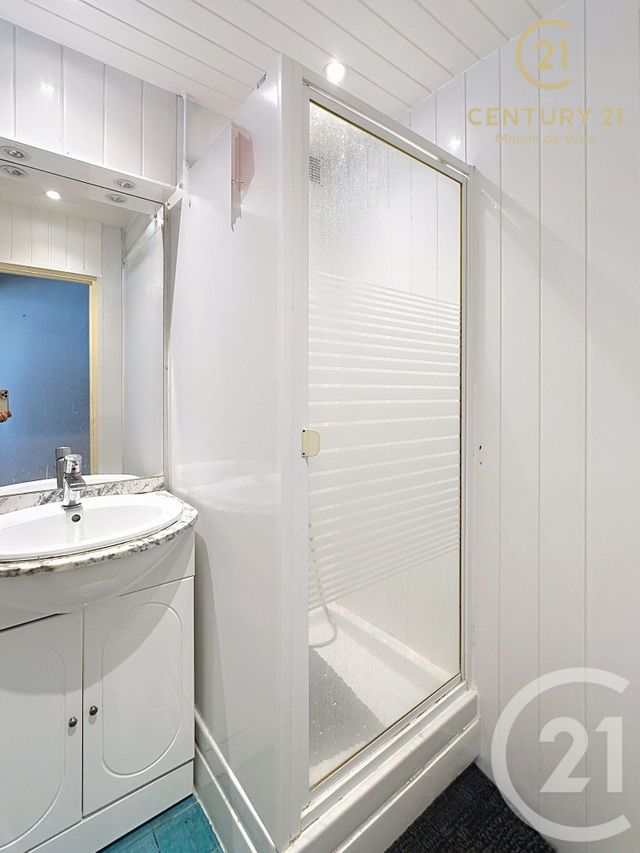 Afficher la photo en grand Appartement F4 à vendre - 4 pièces - 66.84 m2 - GRASSE - 06 - PROVENCE-ALPES-COTE-D-AZUR - Century 21 Moulin De Brun