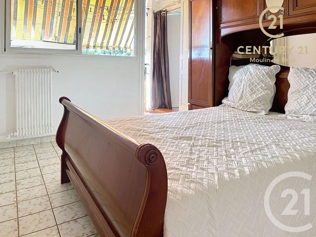 Appartement F4 à vendre - 4 pièces - 65.69 m2 - GRASSE - 06 - PROVENCE-ALPES-COTE-D-AZUR - Century 21 Moulin De Brun