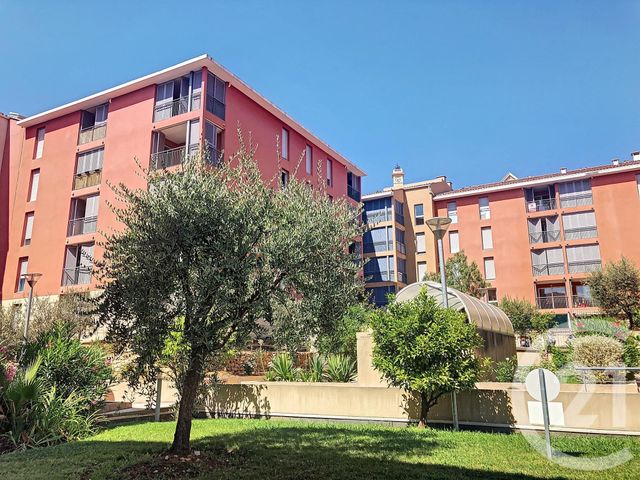 Appartement F3 à louer - 3 pièces - 59.25 m2 - GRASSE - 06 - PROVENCE-ALPES-COTE-D-AZUR - Century 21 Moulin De Brun