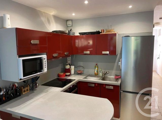 Appartement F2 à louer - 2 pièces - 31.22 m2 - GRASSE - 06 - PROVENCE-ALPES-COTE-D-AZUR - Century 21 Moulin De Brun