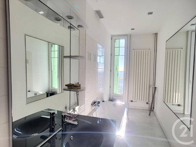 Appartement F2 à louer - 2 pièces - 66.08 m2 - GRASSE - 06 - PROVENCE-ALPES-COTE-D-AZUR - Century 21 Moulin De Brun