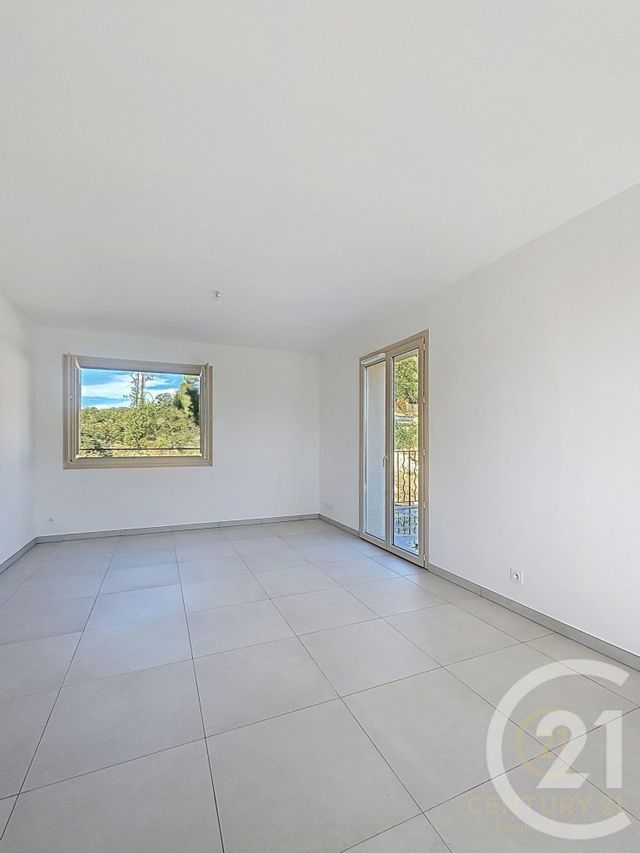 Appartement F4 à louer - 4 pièces - 77.6 m2 - ROQUEFORT LES PINS - 06 - PROVENCE-ALPES-COTE-D-AZUR - Century 21 Moulin De Brun