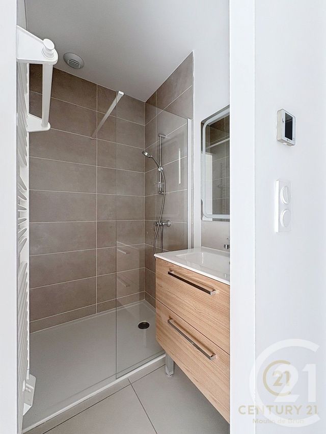 Appartement F4 à louer - 4 pièces - 77.6 m2 - ROQUEFORT LES PINS - 06 - PROVENCE-ALPES-COTE-D-AZUR - Century 21 Moulin De Brun