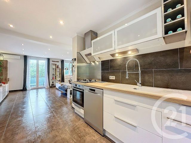 Appartement F3 à vendre - 3 pièces - 67.18 m2 - GRASSE - 06 - PROVENCE-ALPES-COTE-D-AZUR - Century 21 Moulin De Brun