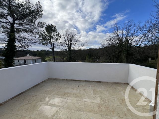 maison à louer - 4 pièces - 122.38 m2 - FAYENCE - 83 - PROVENCE-ALPES-COTE-D-AZUR - Century 21 Moulin De Brun