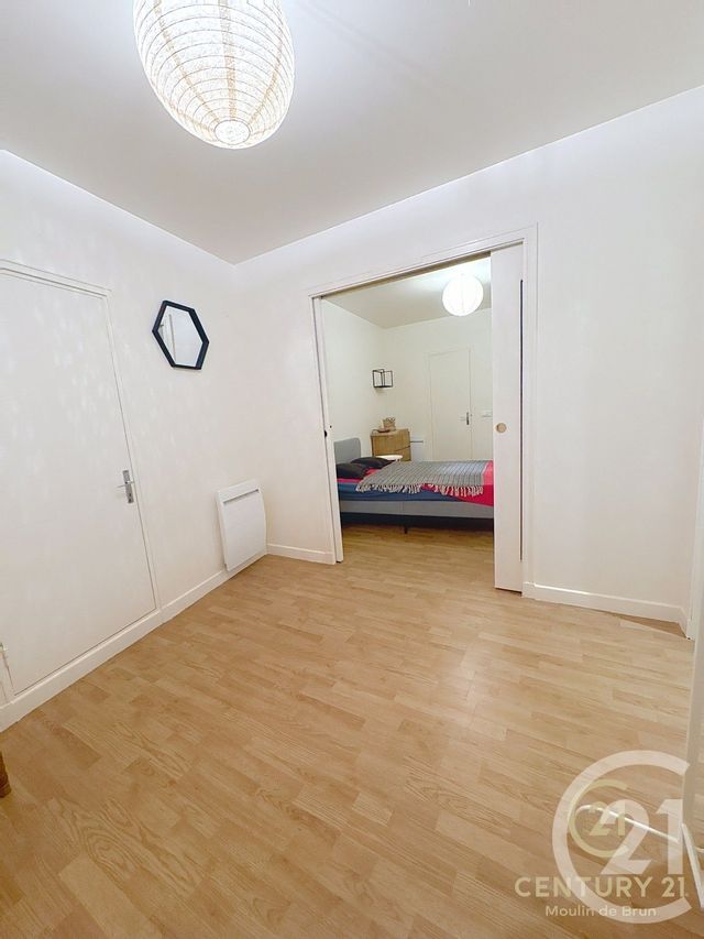 Appartement F2 à louer - 2 pièces - 68.66 m2 - GRASSE - 06 - PROVENCE-ALPES-COTE-D-AZUR - Century 21 Moulin De Brun