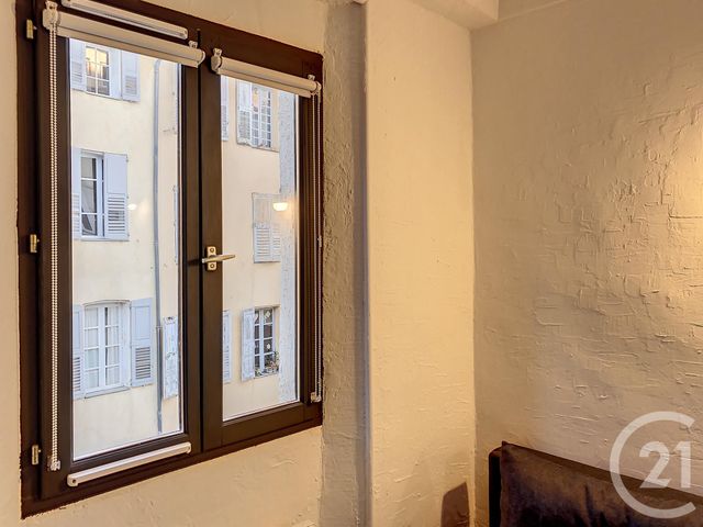 Appartement Studette à louer - 1 pièce - 11.8 m2 - GRASSE - 06 - PROVENCE-ALPES-COTE-D-AZUR - Century 21 Moulin De Brun