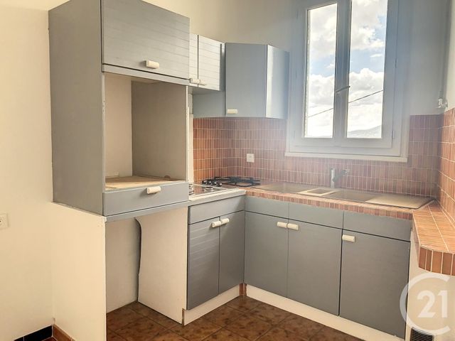 Appartement F3 à louer - 3 pièces - 54.11 m2 - GRASSE - 06 - PROVENCE-ALPES-COTE-D-AZUR - Century 21 Moulin De Brun