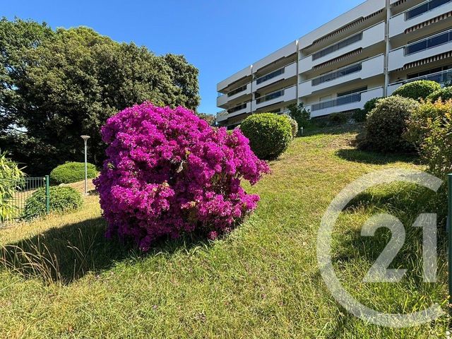 Appartement F2 à vendre - 2 pièces - 37.48 m2 - LE CANNET - 06 - PROVENCE-ALPES-COTE-D-AZUR - Century 21 Moulin De Brun