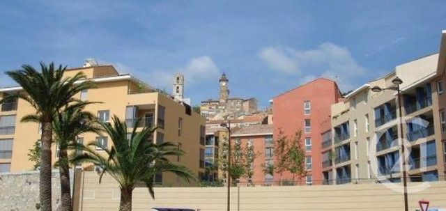 Appartement F2 à louer - 2 pièces - 41.52 m2 - GRASSE - 06 - PROVENCE-ALPES-COTE-D-AZUR - Century 21 Moulin De Brun