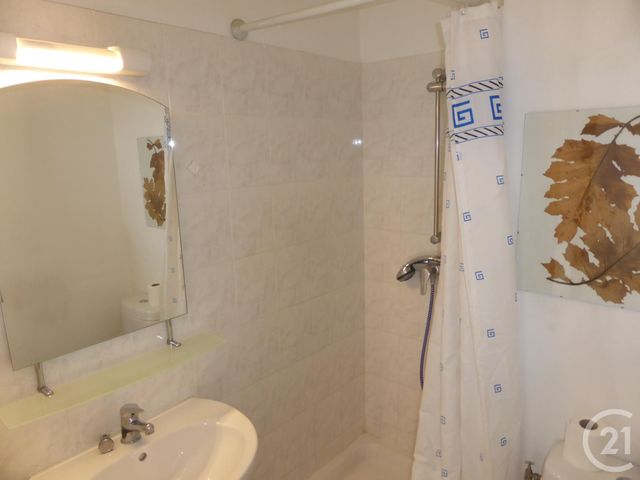 Appartement F2 à louer - 2 pièces - 41.52 m2 - GRASSE - 06 - PROVENCE-ALPES-COTE-D-AZUR - Century 21 Moulin De Brun