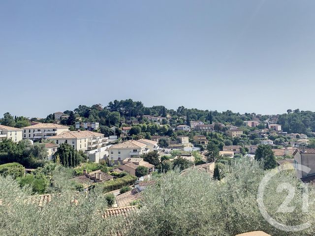 Appartement F4 à louer - 4 pièces - 78.01 m2 - GRASSE - 06 - PROVENCE-ALPES-COTE-D-AZUR - Century 21 Moulin De Brun