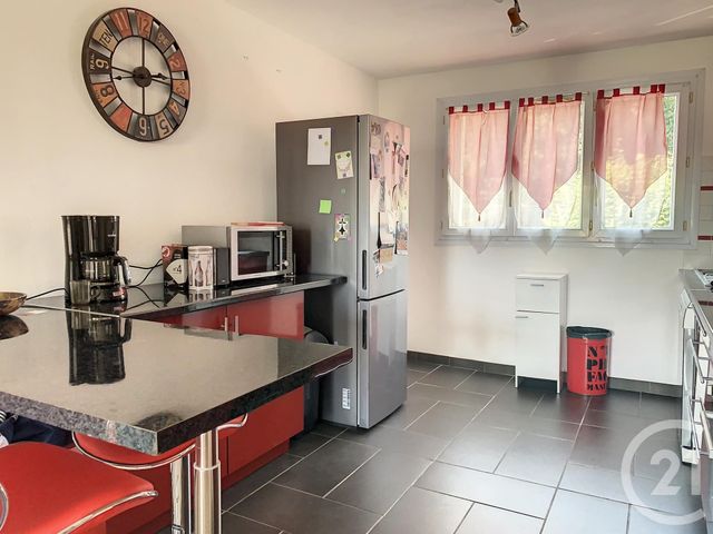 Appartement F4 à louer - 4 pièces - 78.01 m2 - GRASSE - 06 - PROVENCE-ALPES-COTE-D-AZUR - Century 21 Moulin De Brun