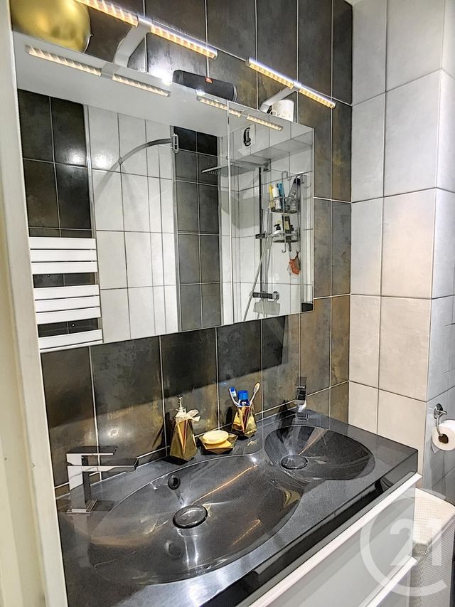 Appartement F1 à louer - 1 pièce - 26.05 m2 - GRASSE - 06 - PROVENCE-ALPES-COTE-D-AZUR - Century 21 Moulin De Brun