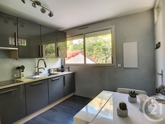 Appartement F1 à louer - 1 pièce - 26.05 m2 - GRASSE - 06 - PROVENCE-ALPES-COTE-D-AZUR - Century 21 Moulin De Brun
