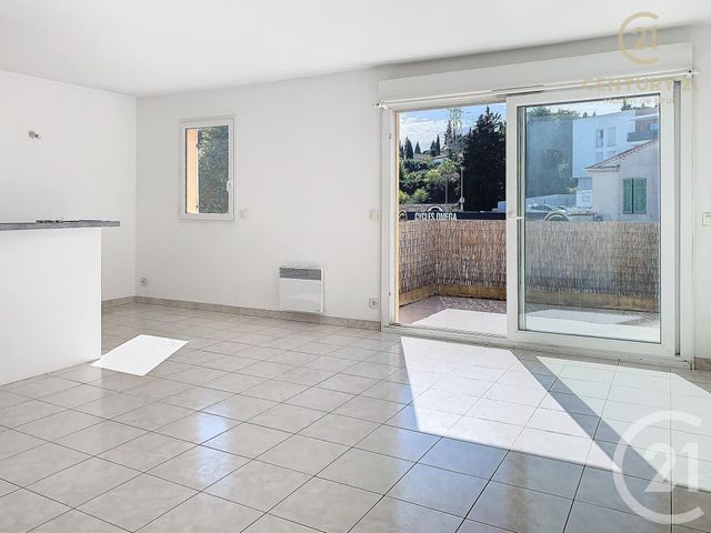 Appartement F3 à louer - 3 pièces - 64.35 m2 - GRASSE - 06 - PROVENCE-ALPES-COTE-D-AZUR - Century 21 Moulin De Brun