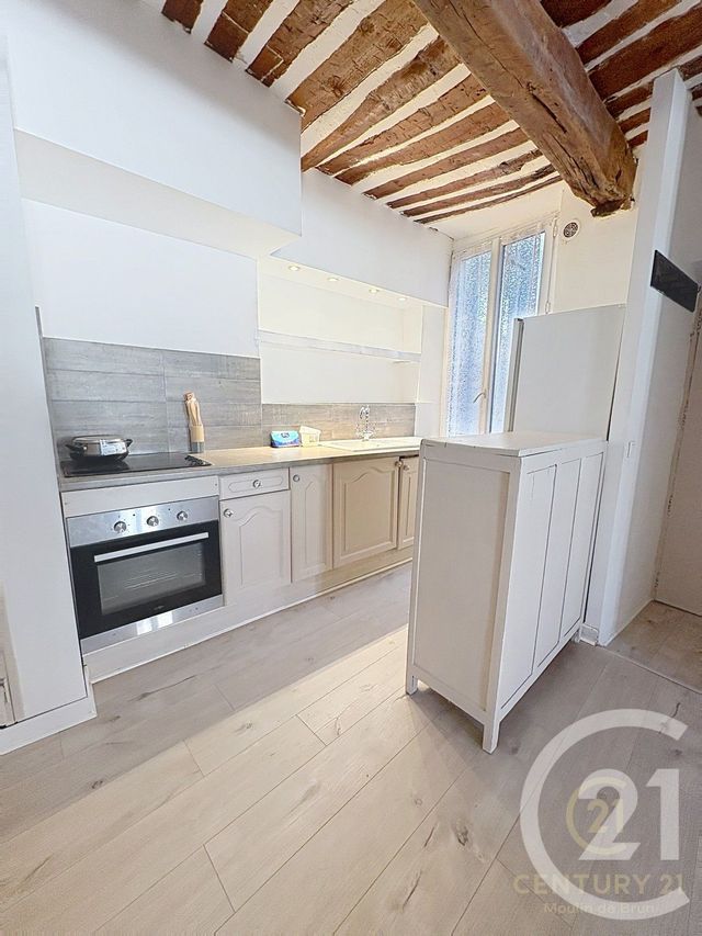 Appartement F2 bis à louer - 2 pièces - 61.7 m2 - GRASSE - 06 - PROVENCE-ALPES-COTE-D-AZUR - Century 21 Moulin De Brun