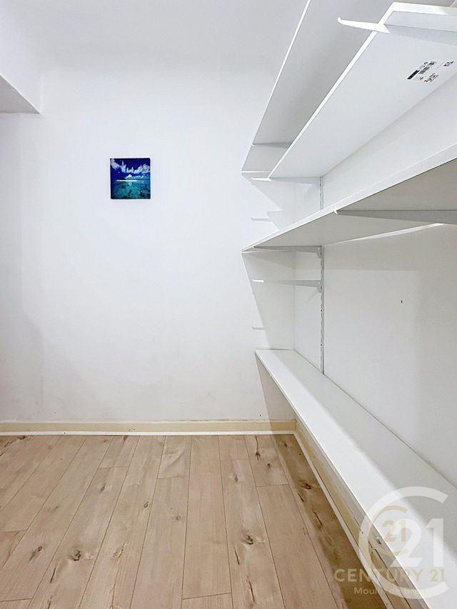 Appartement F2 bis à louer - 2 pièces - 61.7 m2 - GRASSE - 06 - PROVENCE-ALPES-COTE-D-AZUR - Century 21 Moulin De Brun