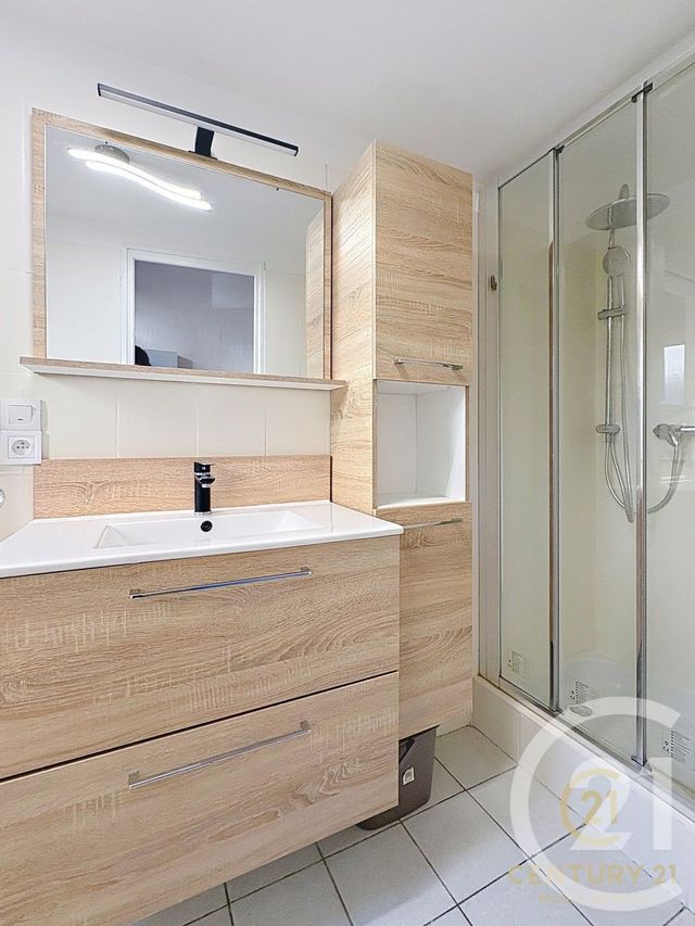 Appartement Studio à louer - 1 pièce - 25.24 m2 - MAGAGNOSC - 06 - PROVENCE-ALPES-COTE-D-AZUR - Century 21 Moulin De Brun