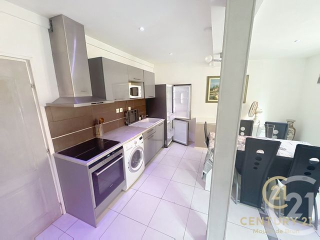 Appartement F2 à louer - 2 pièces - 42.2 m2 - GRASSE - 06 - PROVENCE-ALPES-COTE-D-AZUR - Century 21 Moulin De Brun