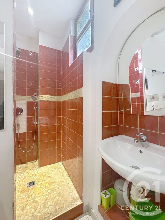 Appartement F2 à louer - 2 pièces - 42.2 m2 - GRASSE - 06 - PROVENCE-ALPES-COTE-D-AZUR - Century 21 Moulin De Brun