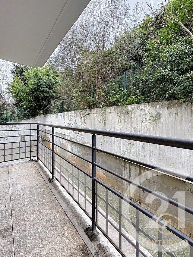 Appartement F1 à louer - 1 pièce - 27.5 m2 - GRASSE - 06 - PROVENCE-ALPES-COTE-D-AZUR - Century 21 Moulin De Brun