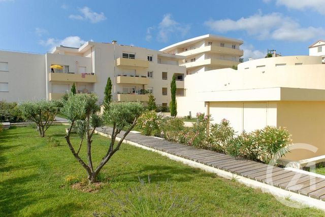 Appartement F2 à louer - 2 pièces - 36.62 m2 - GRASSE - 06 - PROVENCE-ALPES-COTE-D-AZUR - Century 21 Moulin De Brun
