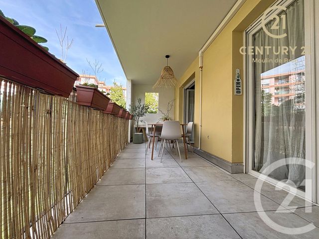 Appartement F3 à vendre - 3 pièces - 63.0 m2 - GRASSE - 06 - PROVENCE-ALPES-COTE-D-AZUR - Century 21 Moulin De Brun