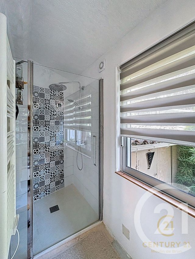 Appartement F3 à louer - 3 pièces - 98.47 m2 - GRASSE - 06 - PROVENCE-ALPES-COTE-D-AZUR - Century 21 Moulin De Brun