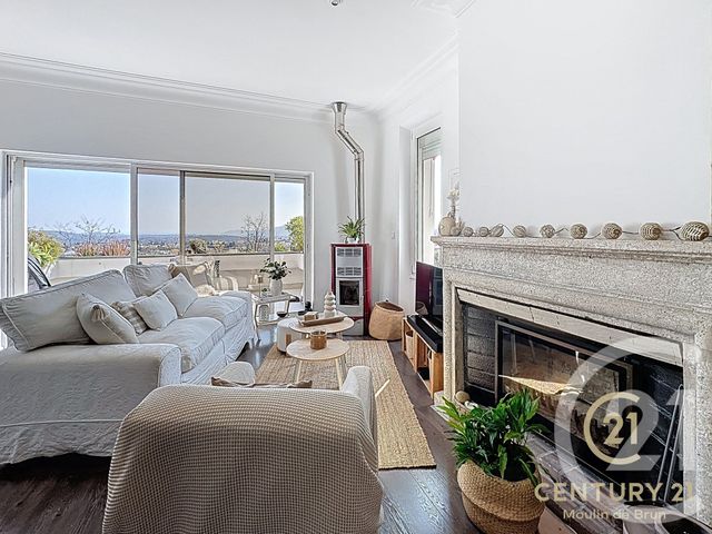 Appartement F3 à louer - 3 pièces - 98.47 m2 - GRASSE - 06 - PROVENCE-ALPES-COTE-D-AZUR - Century 21 Moulin De Brun