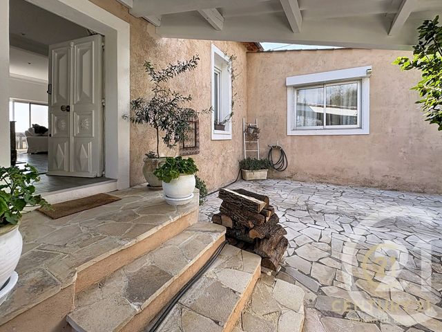 Appartement F3 à louer - 3 pièces - 98.47 m2 - GRASSE - 06 - PROVENCE-ALPES-COTE-D-AZUR - Century 21 Moulin De Brun