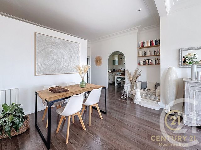 Appartement F3 à louer - 3 pièces - 98.47 m2 - GRASSE - 06 - PROVENCE-ALPES-COTE-D-AZUR - Century 21 Moulin De Brun