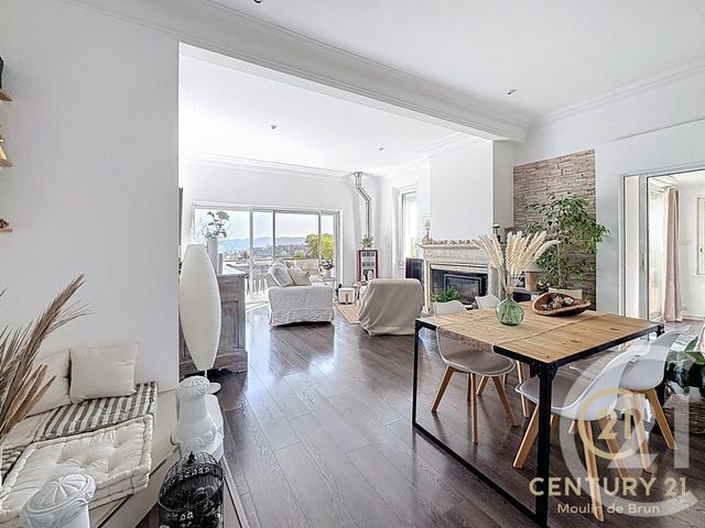 Appartement F3 à louer - 3 pièces - 98.47 m2 - GRASSE - 06 - PROVENCE-ALPES-COTE-D-AZUR - Century 21 Moulin De Brun